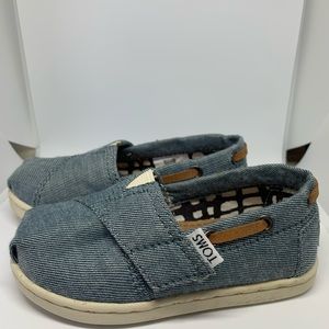 Toms Bimini Chambray size 6